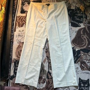 WHITE HOUSE BLACK MARKET WHITE DRESS PANTS BRAND NEW WITH TAGS